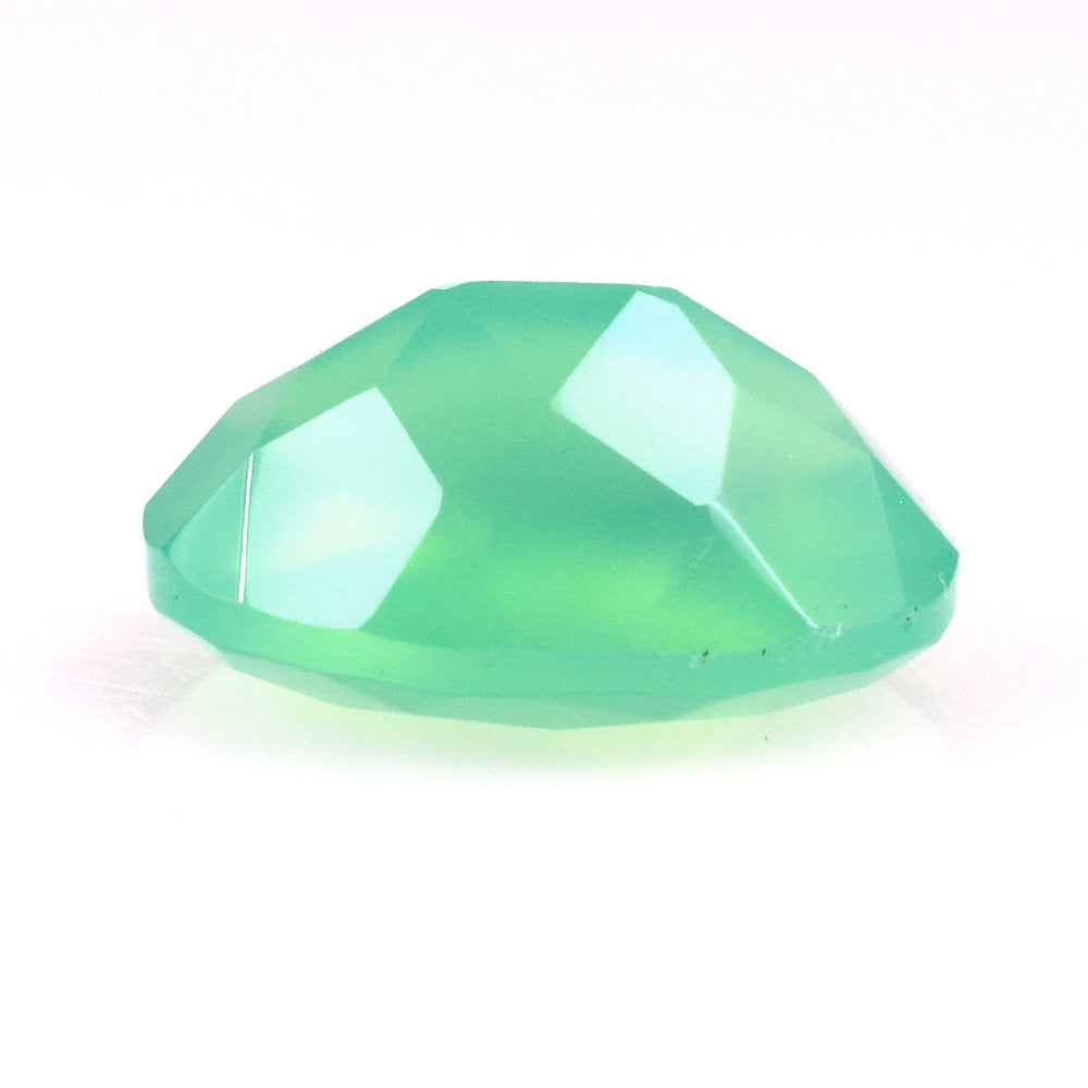 DYED CHRYSOPRASE CHALCEDONY CUT OVAL 9X7MM 1.68 Cts.