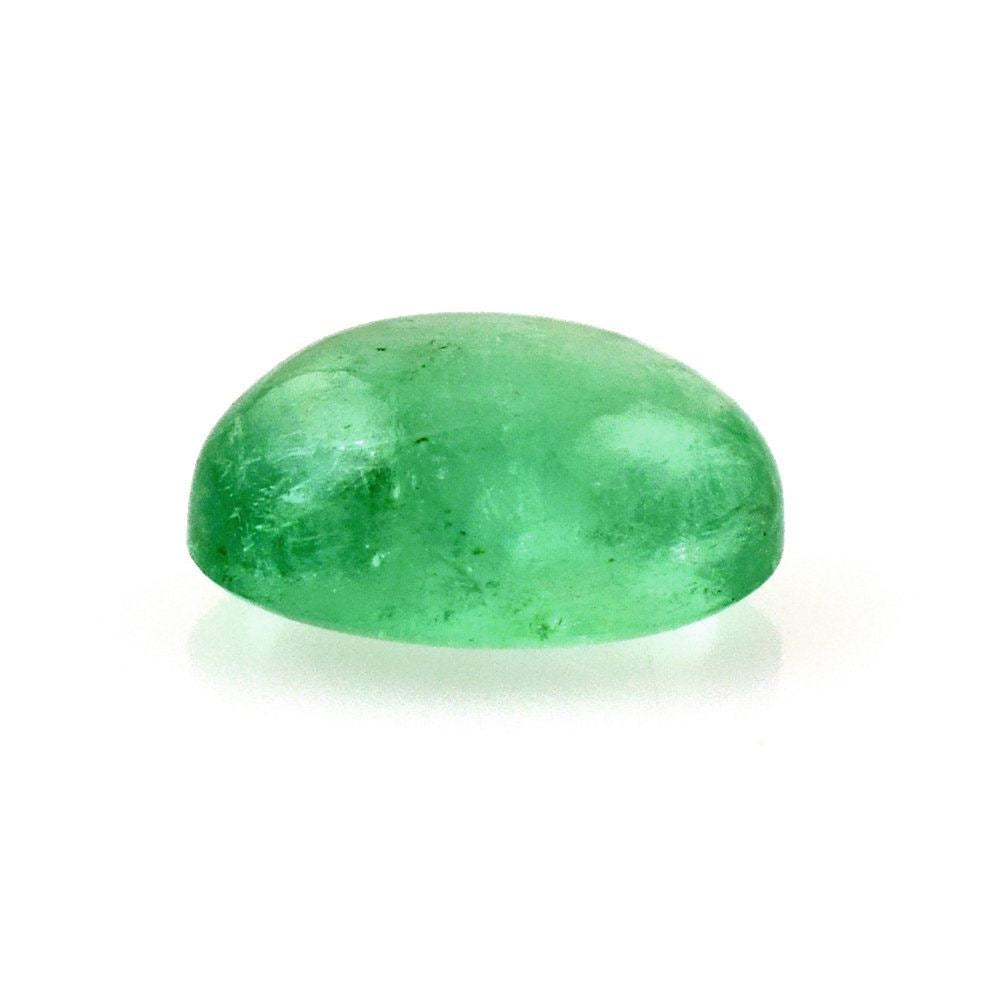 BRAZILIAN EMERALD OVAL CAB 7X5MM 0.88 Cts.