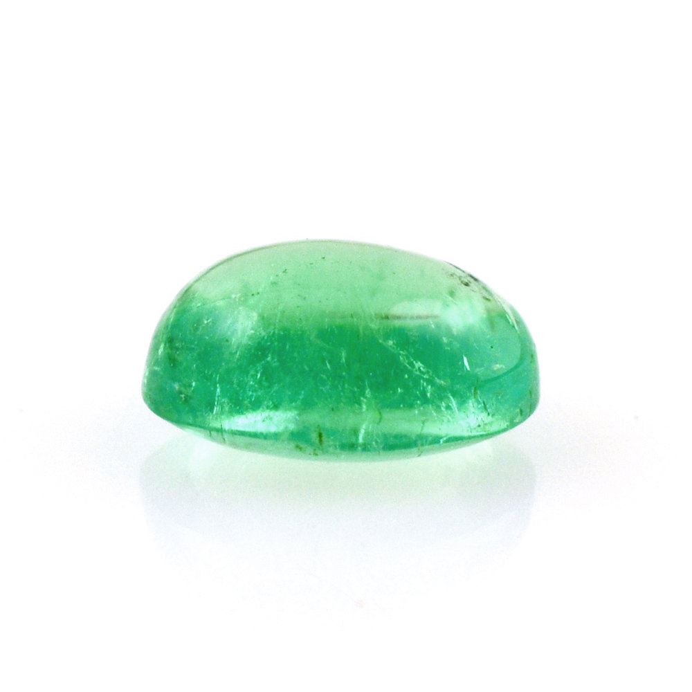 BRAZILIAN EMERALD OVAL CAB 6X5MM 0.80 Cts.