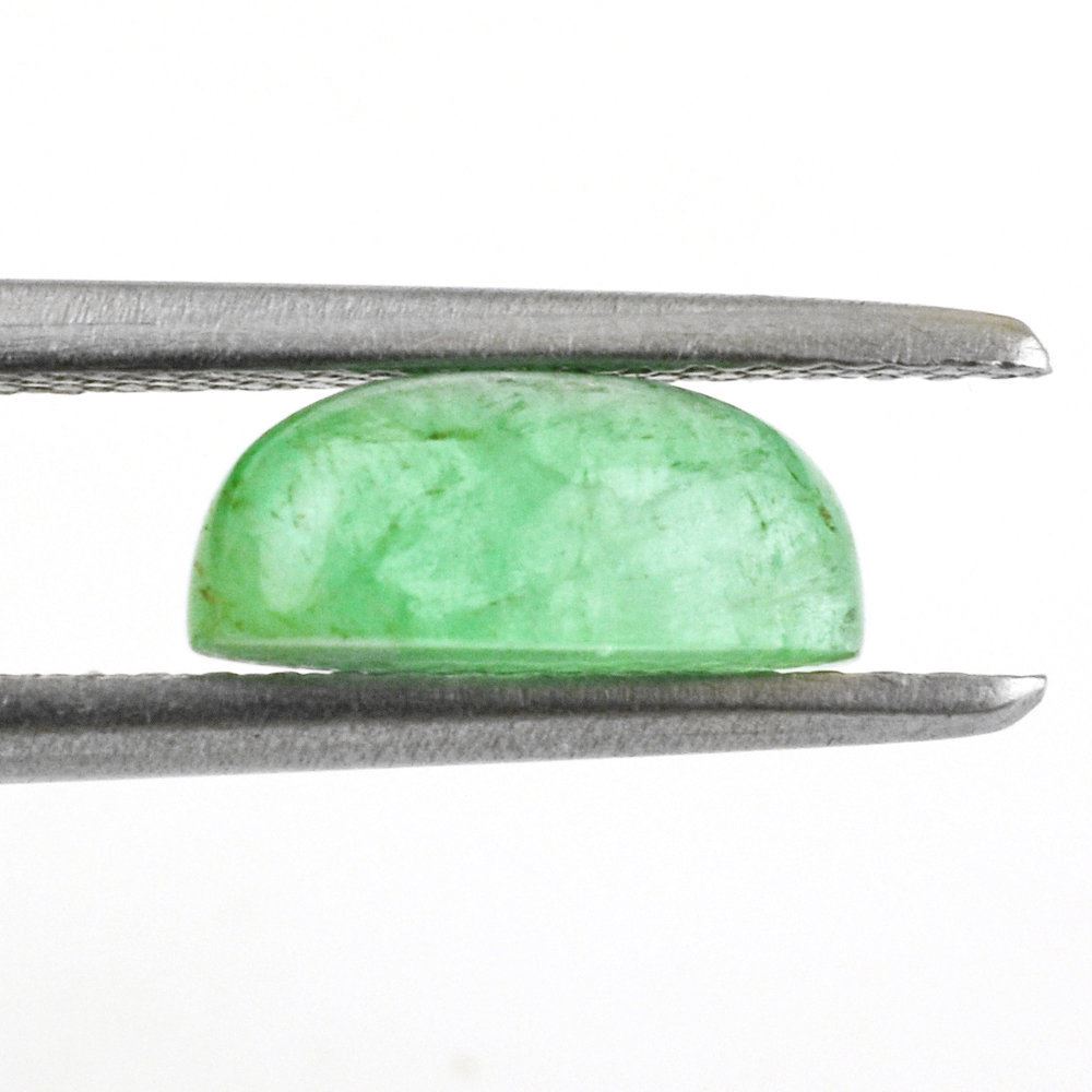 BRAZILIAN EMERALD OVAL CAB 9X5MM 1.55 Cts.