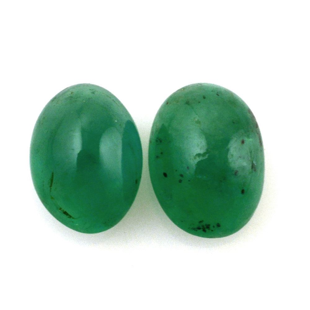 BRAZILIAN EMERALD OVAL CAB 7X5MM 0.90 Cts.