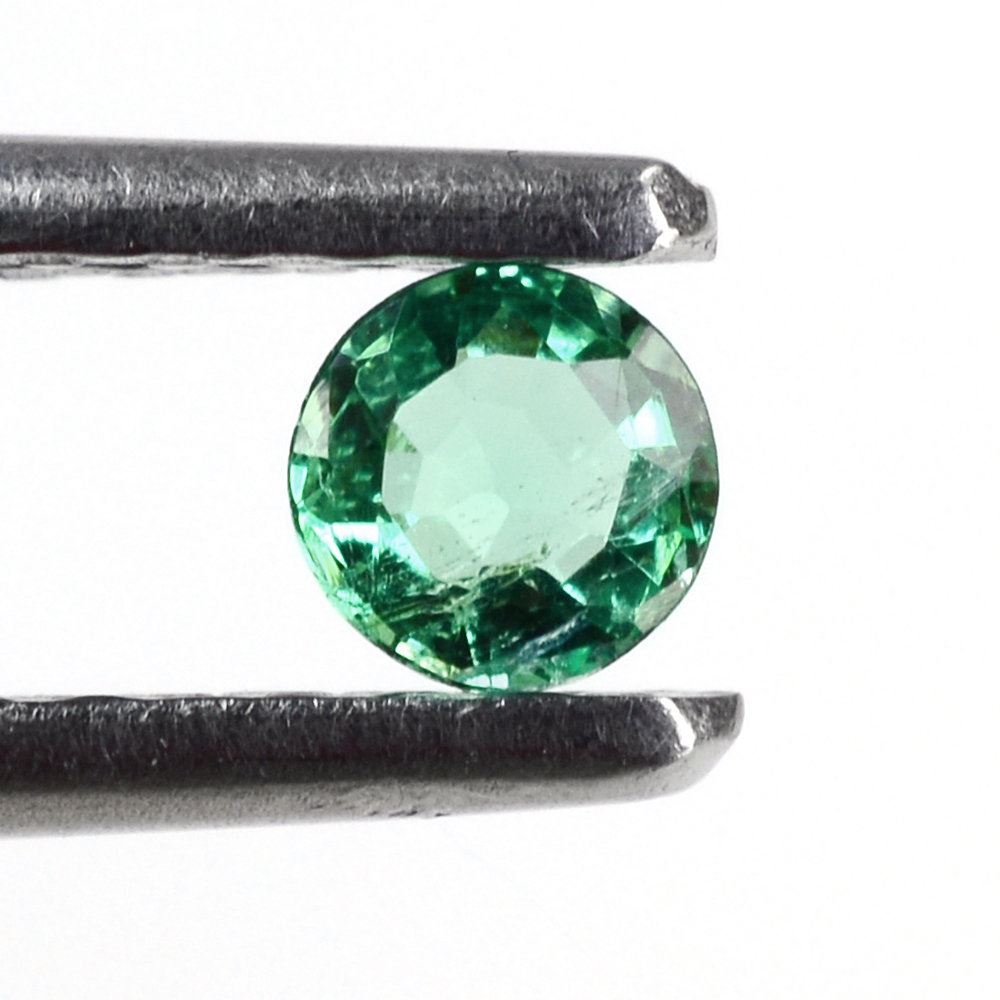 BRAZILIAN EMERALD CUT ROUND 3.75MM 0.13 Cts.