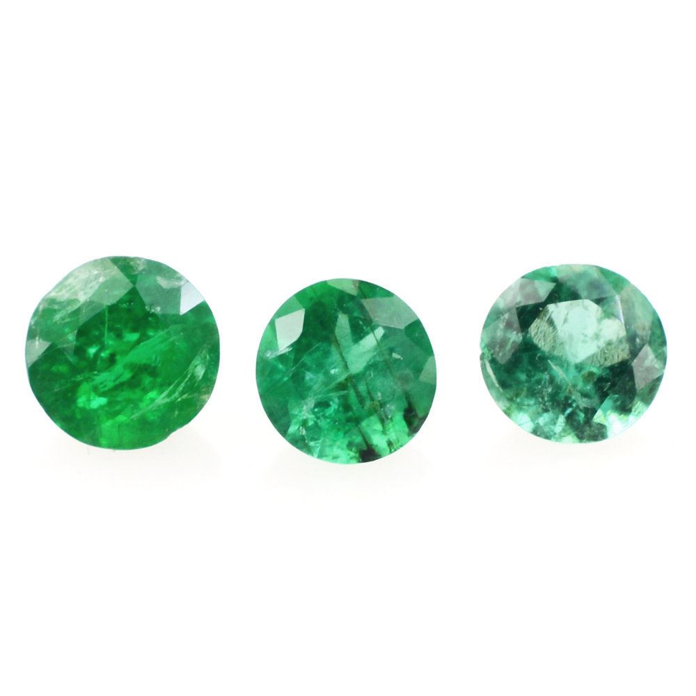 EMERALD DIAMOND CUT ROUND 2.60MM 0.06 Cts.