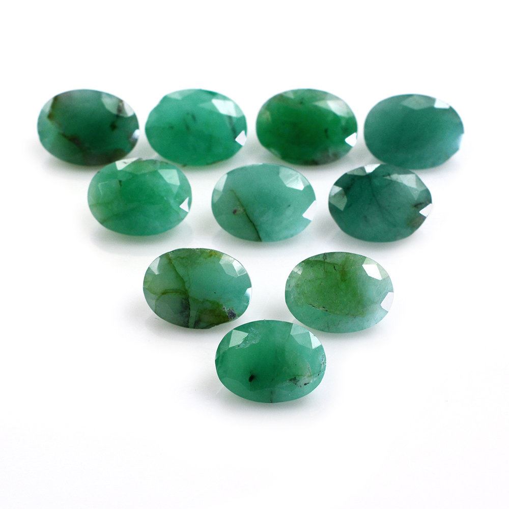 EMERALD (OPAQUE) CUT OVAL 8X6MM 1.10 Cts.
