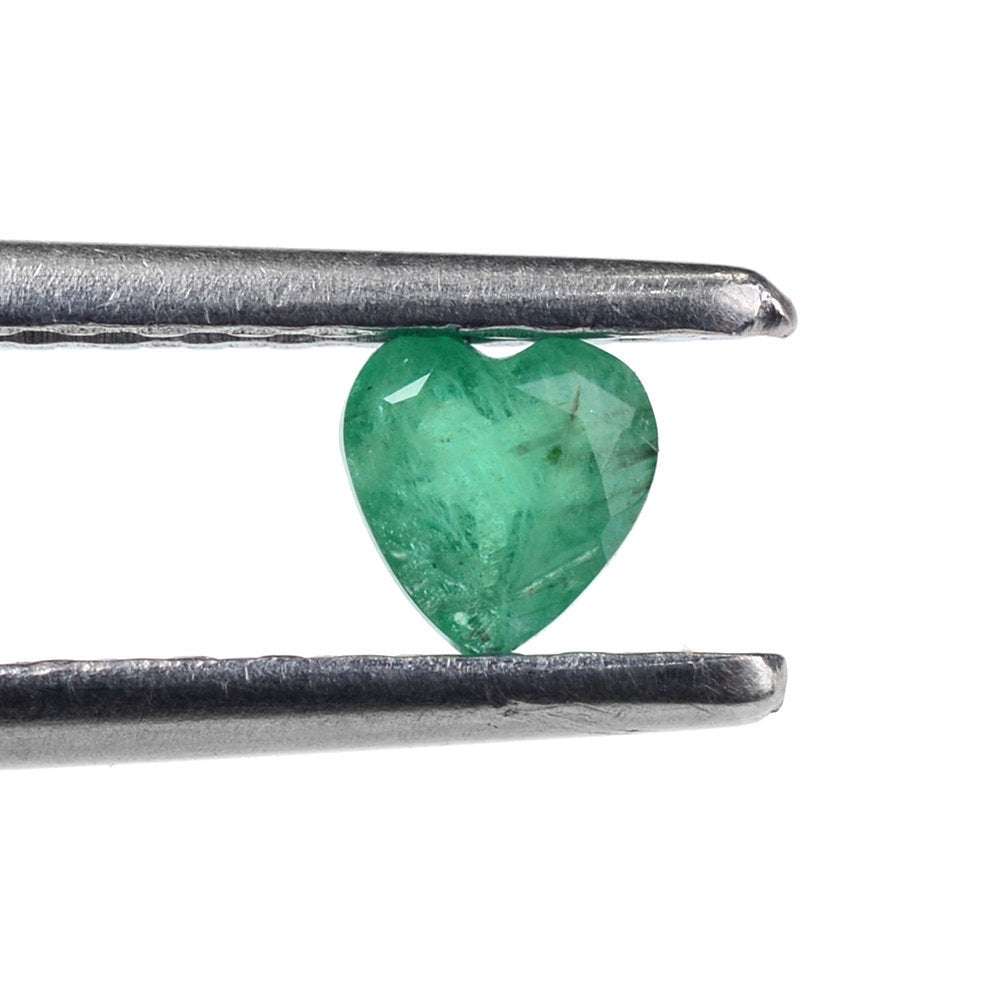 EMERALD CUT HEART 4MM 0.30 Cts.