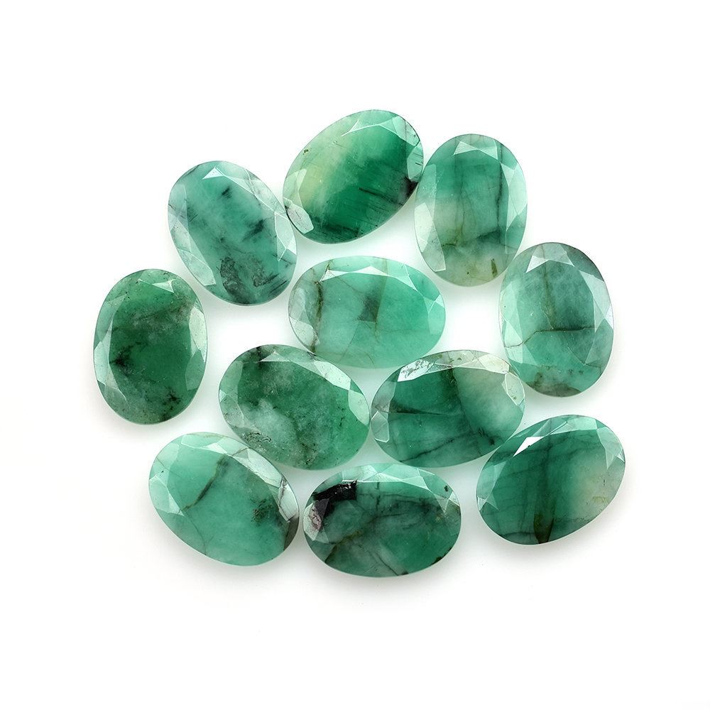 EMERALD BOTH SIDE TABLE CUT OVAL (MEDIUM) (MANY BALCK  WHITE SPOTS) 18X13MM 6.91 Cts.