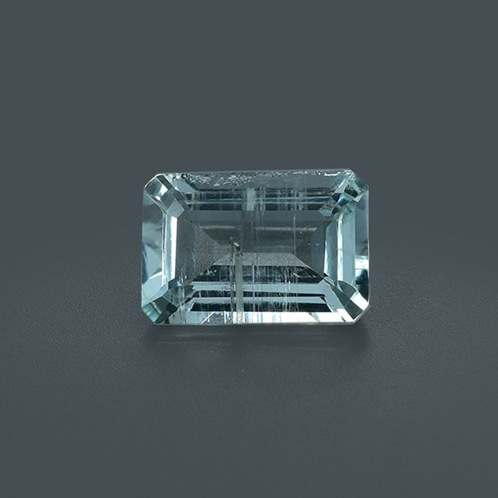 NIGERIAN EMERALD STEP CUT OCTAGON 8.80X6.00 MM 1.45 CTS