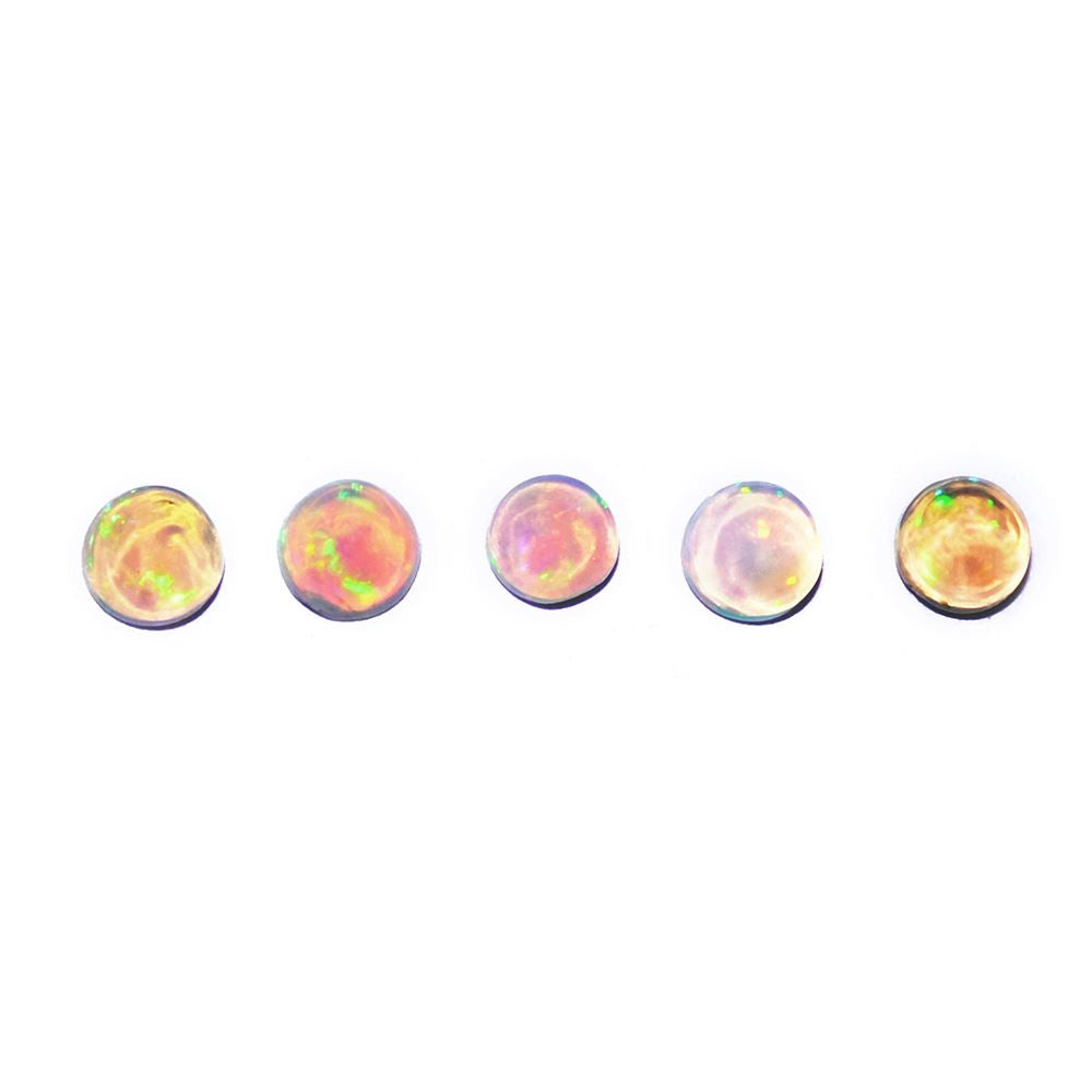 ETHIOPIAN OPAL ROUND CAB 3MM 0.09 Cts.