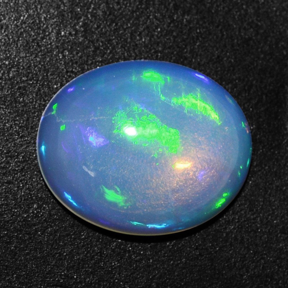 ETHIOPIAN OPAL OVAL CAB 10X8MM 1.63 Cts.