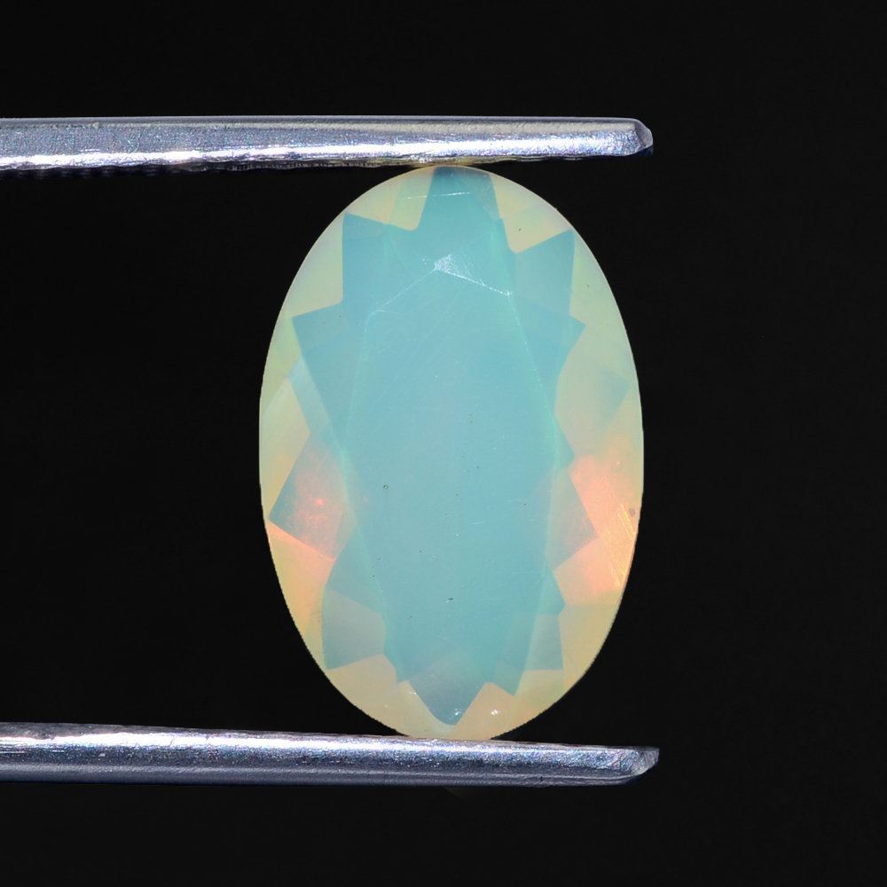 ETHIOPIAN OPAL CUT OVAL 14X9.50MM 2.55 Cts.