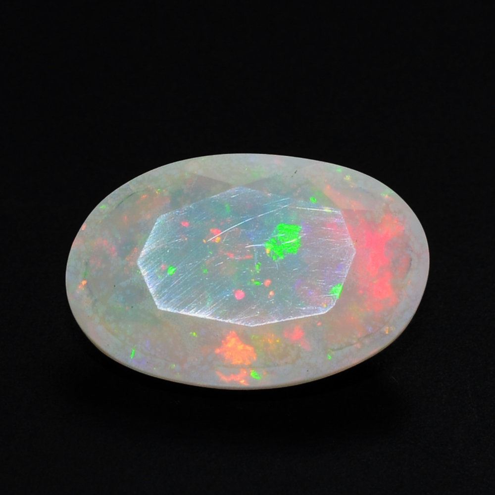 ETHIOPIAN OPAL CUT OVAL 11X7MM 1.3 Cts.