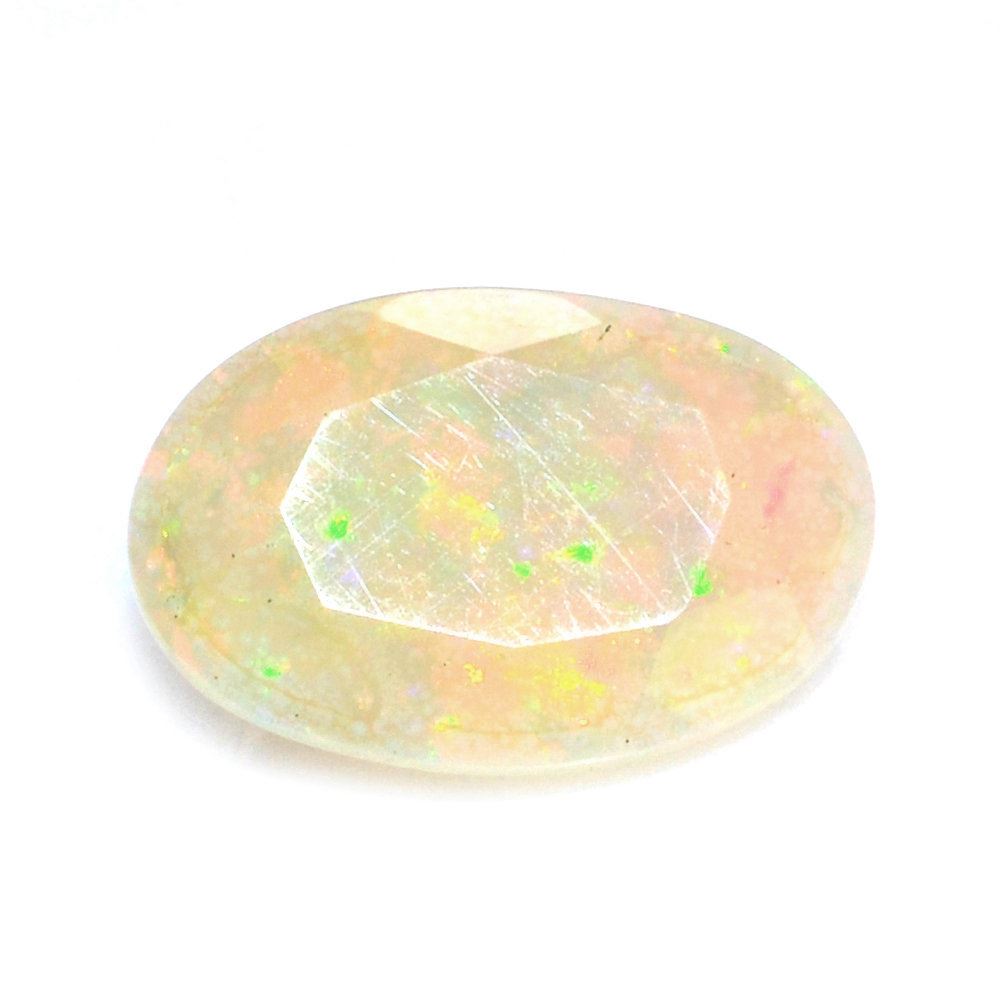 ETHIOPIAN OPAL CUT OVAL 11X7MM 1.3 Cts.