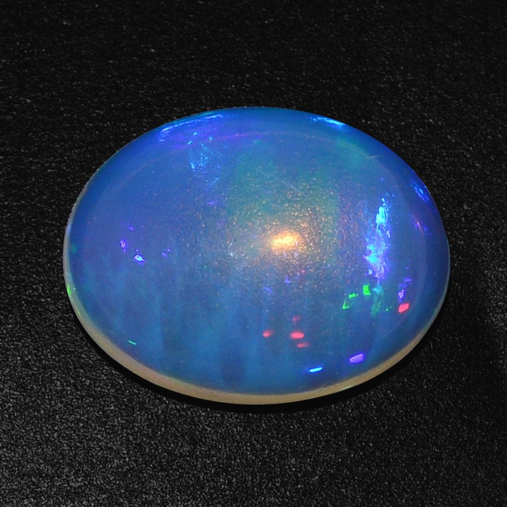 ETHIOPIAN OPAL OVAL CAB 12X9MM 2.44 Cts.