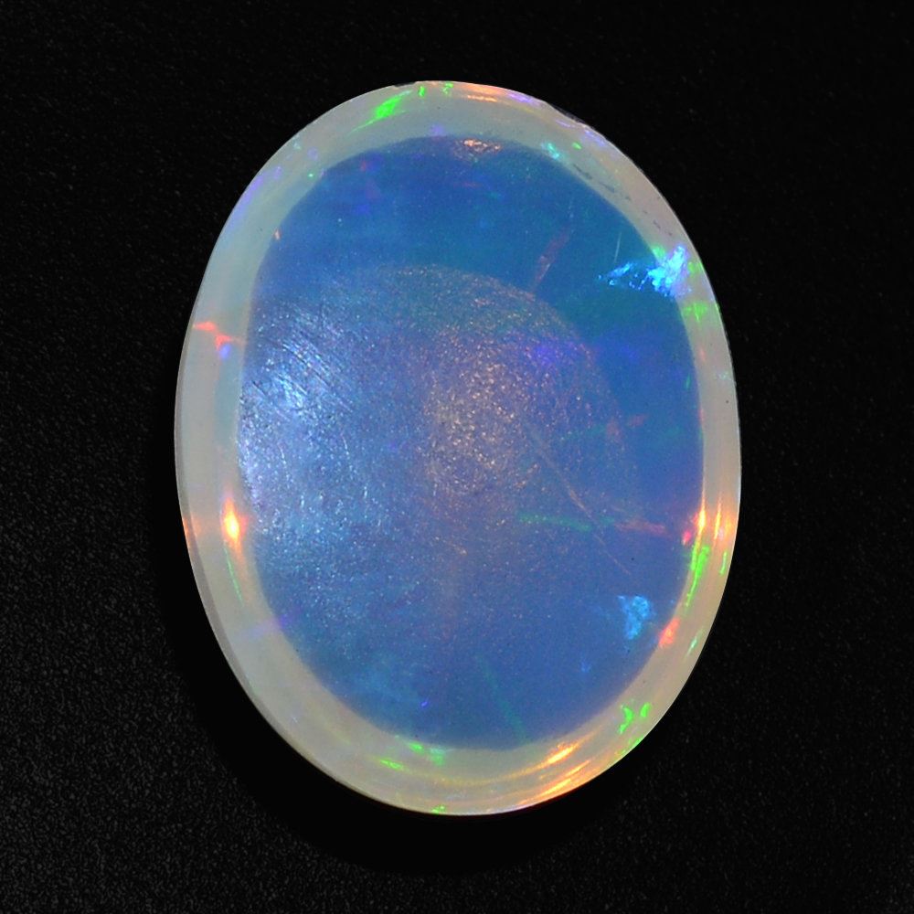 ETHIOPIAN OPAL OVAL CAB 12X9MM 2.44 Cts.