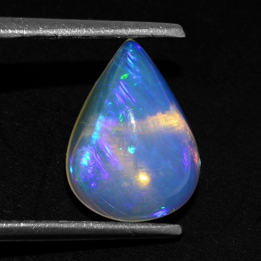 ETHIOPIAN OPAL PEAR CAB 11.50X8.50MM 2.11 Cts.