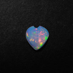 ETHIOPIAN OPAL HEART CAB 4MM 0.19 Cts.