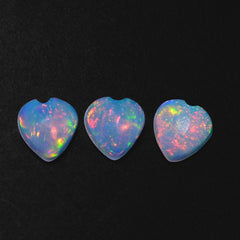 ETHIOPIAN OPAL HEART CAB 4MM 0.19 Cts.