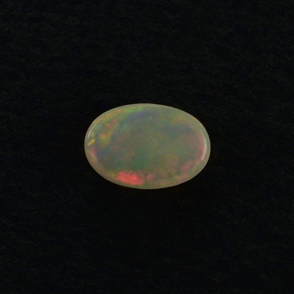 ETHIOPIAN OPAL PLAIN OVAL CAB (WHITE BASE/MULTI POWER) 6.00X4.00 MM 0.25 CTS