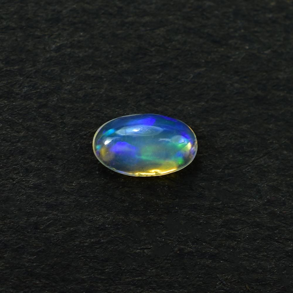 ETHIOPIAN OPAL PLAIN OVAL CAB (YELLOWISH TRANSPARENT/VERY LOW POWER) 5.00X3.00 MM 0.12 CTS