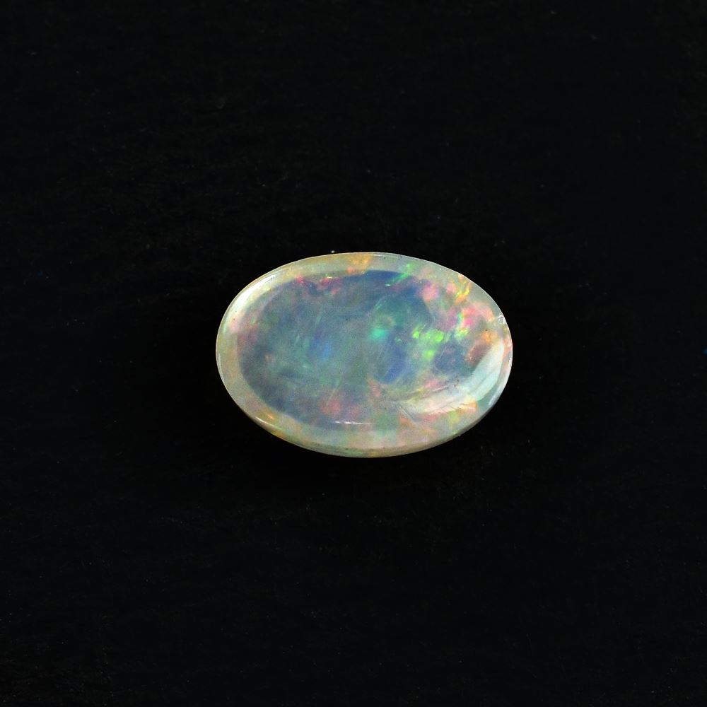 ETHIOPIAN OPAL PLAIN OVAL CAB (OFF WHITE MILKY/VERY LOW MULTI POWER) 6.00X4.00 MM 0.25 CTS