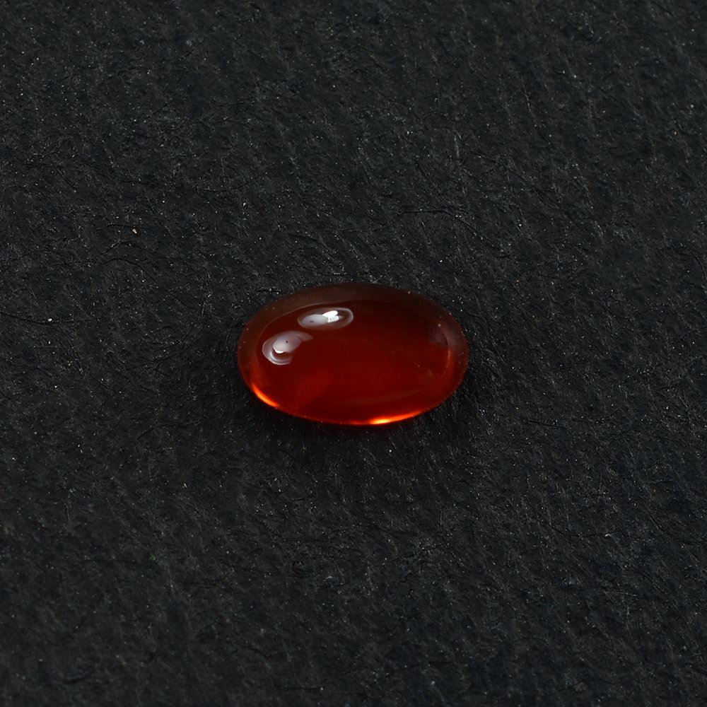 AMERICAN FIRE OPAL PLAIN OVAL CAB 5X3MM 0.15 Cts.