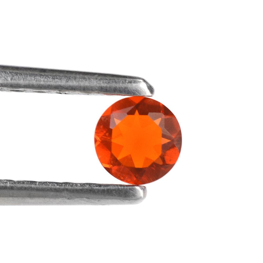 MEXICAN FIRE OPAL CUT ROUND 4MM (DARK ORANGE/CLEAN) 0.16 Cts.