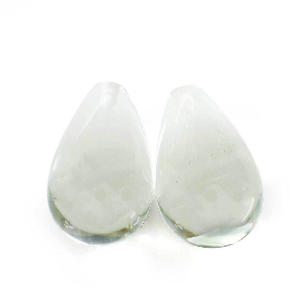 GREEN AMETHYST PLAIN DROPS (HALF DRILL) 13X8MM 5.45 Cts.