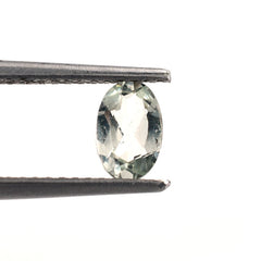 GREEN AMETHYST CUT OVAL (C-2/SI) 6X4MM 0.38 Cts.