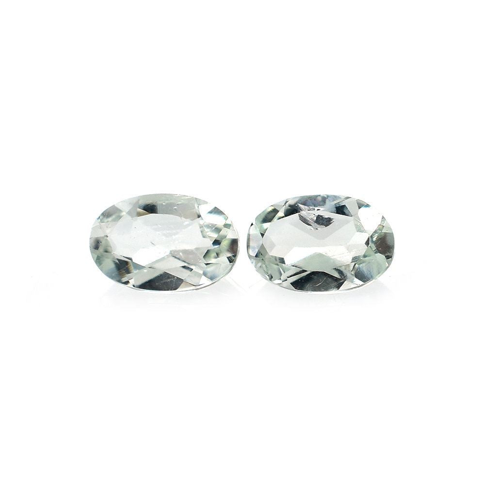 GREEN AMETHYST CUT OVAL (C-2/SI) 6X4MM 0.38 Cts.