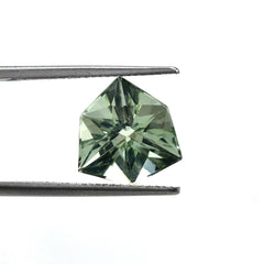GREEN AMETHYST FANCY TRILLIAN (C1/CLEAN) 12.00X12.00 MM 4.14 Cts.