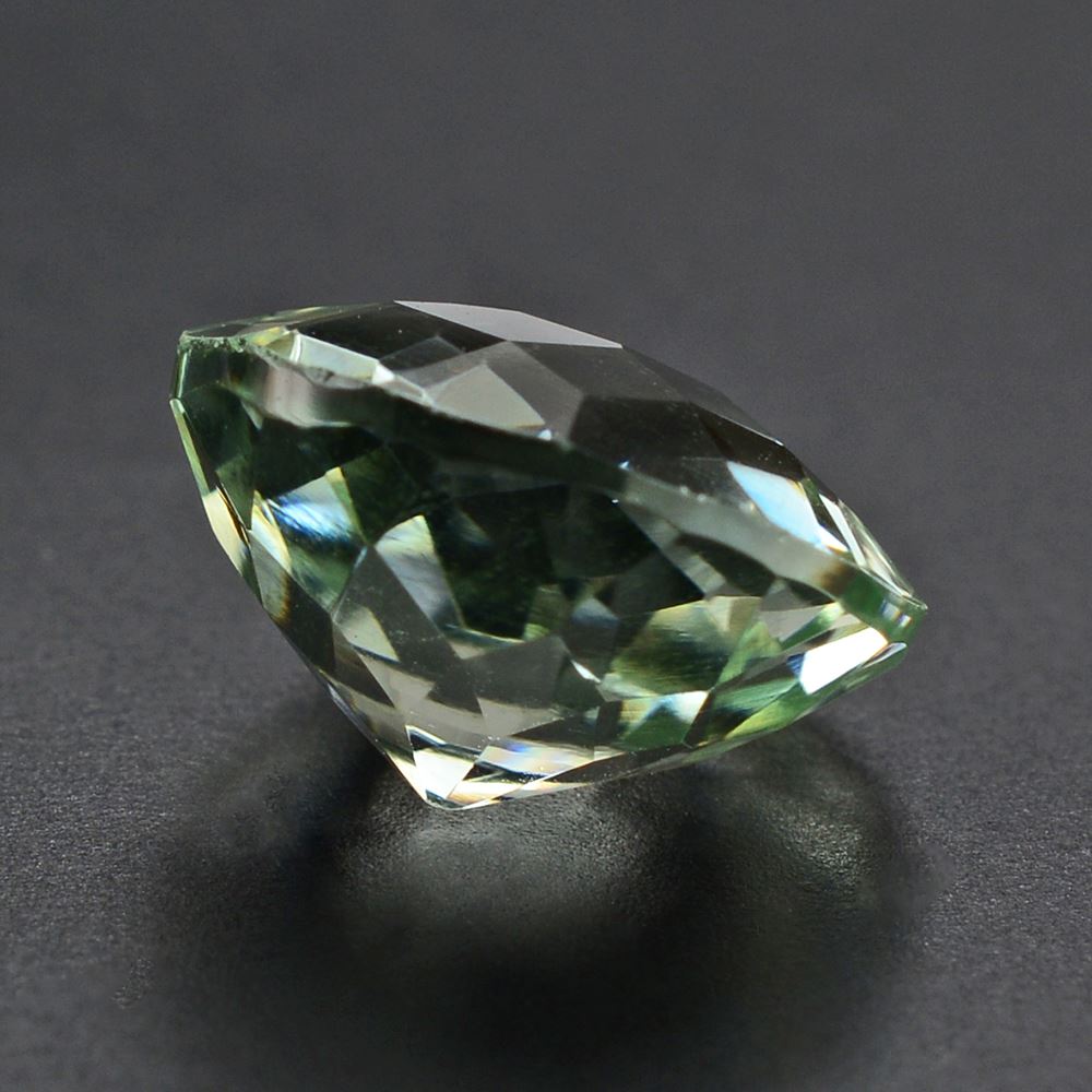 GREEN AMETHYST CHECKER CUT ROUND 11MM 4.32 Cts.