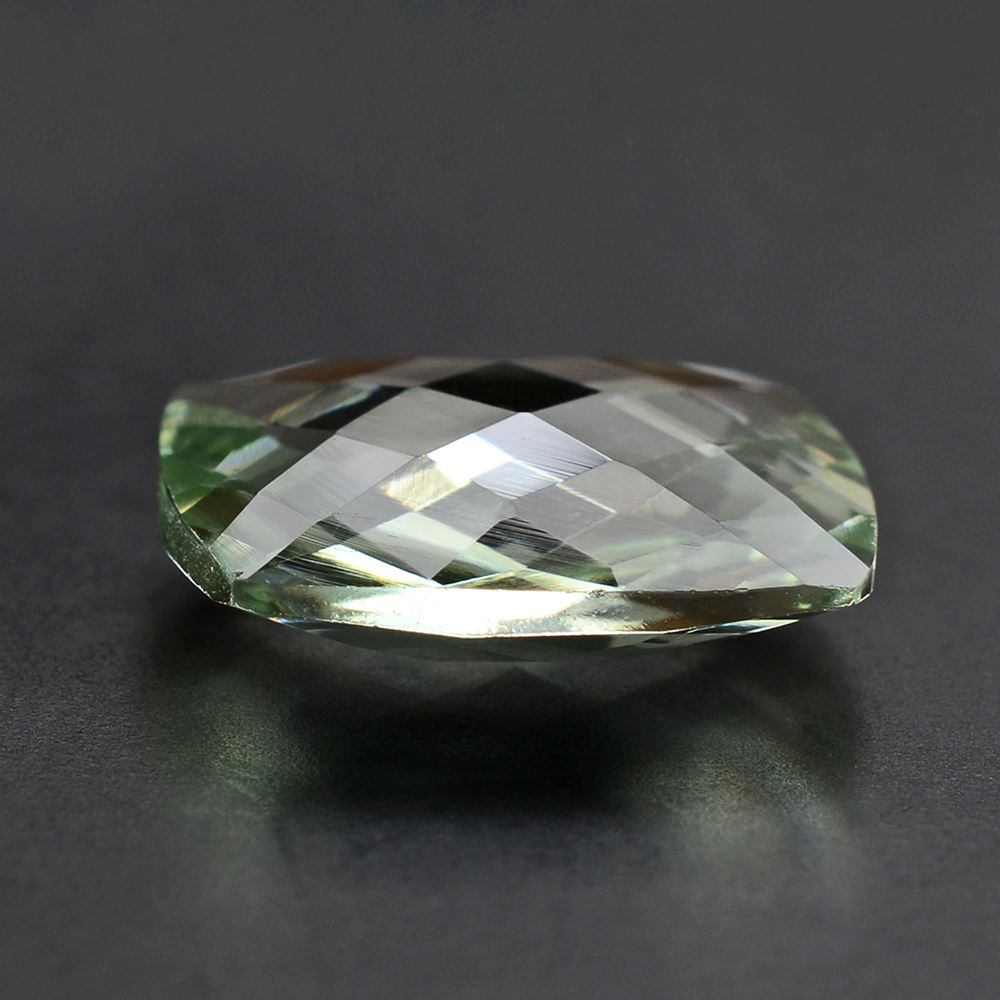 GREEN AMETHYST BRIOLETTE CUSHION 15MM 8.31 Cts.