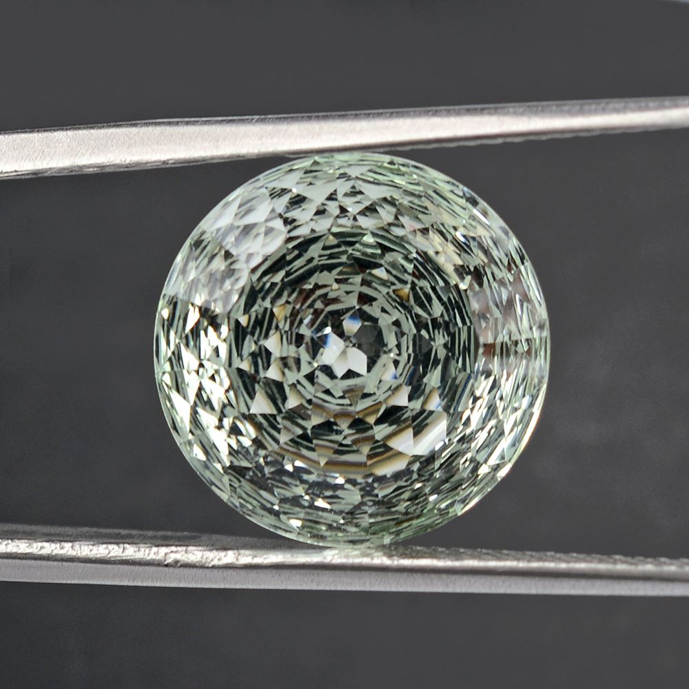 GREEN AMETHYST NIRVANA CUT ROUND 14MM 8.57 Cts.