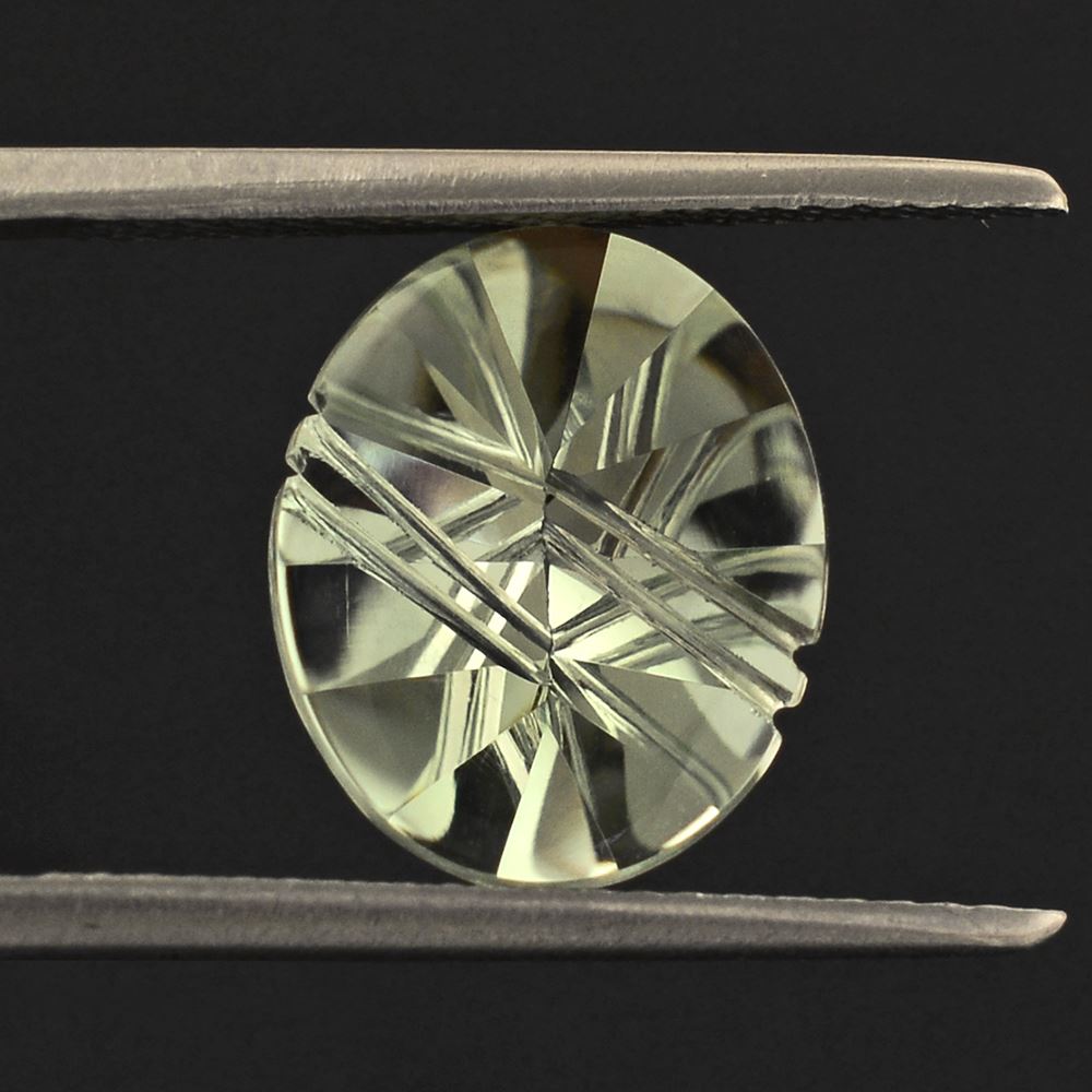GREEN AMETHYST FLAT BUFFTOP LIGHTENING OVAL 12X10MM 3.62 Cts.