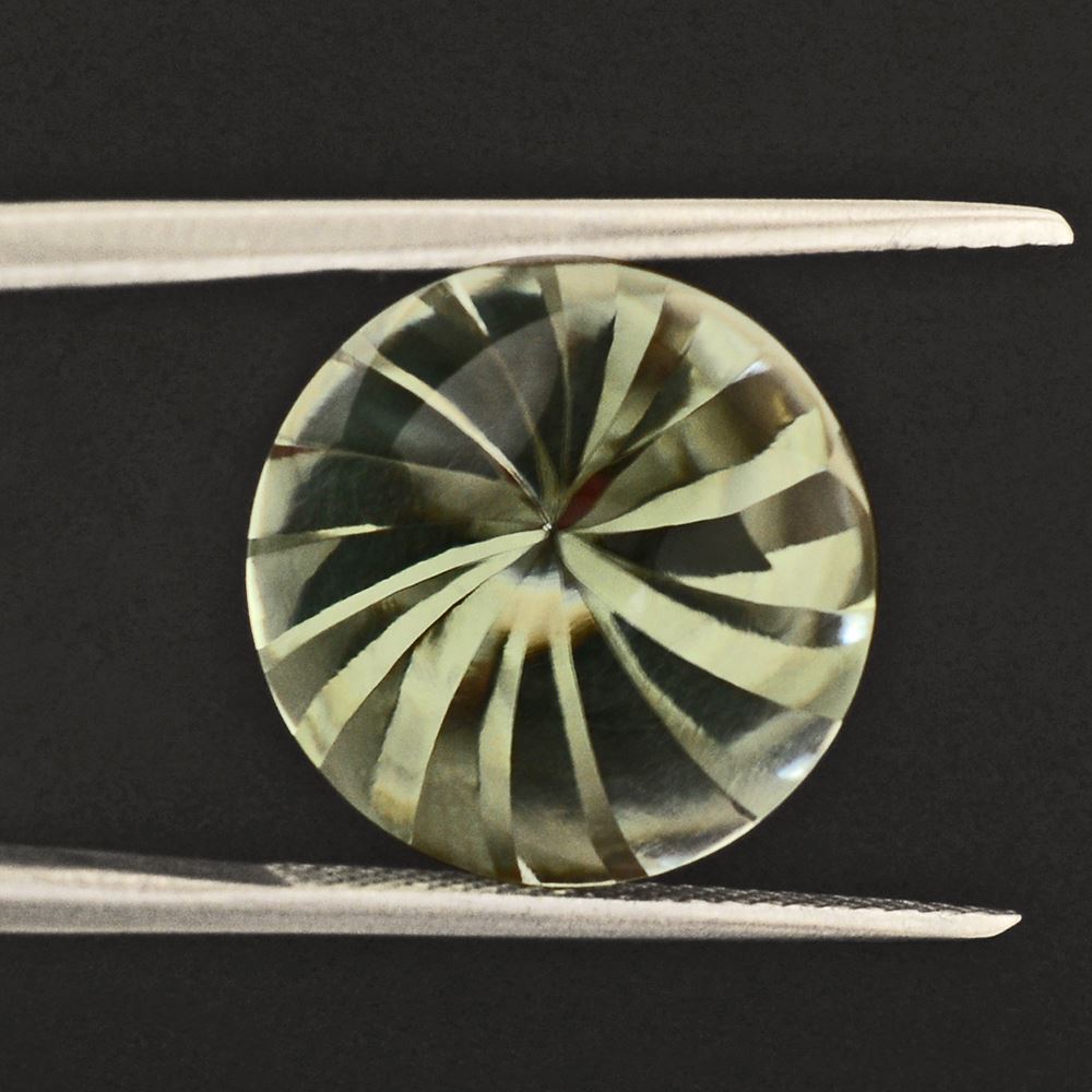 GREEN AMETHYST BUFFTOP ROUND WITH TWISTED CONCAVE 15MM 12.13 Cts.