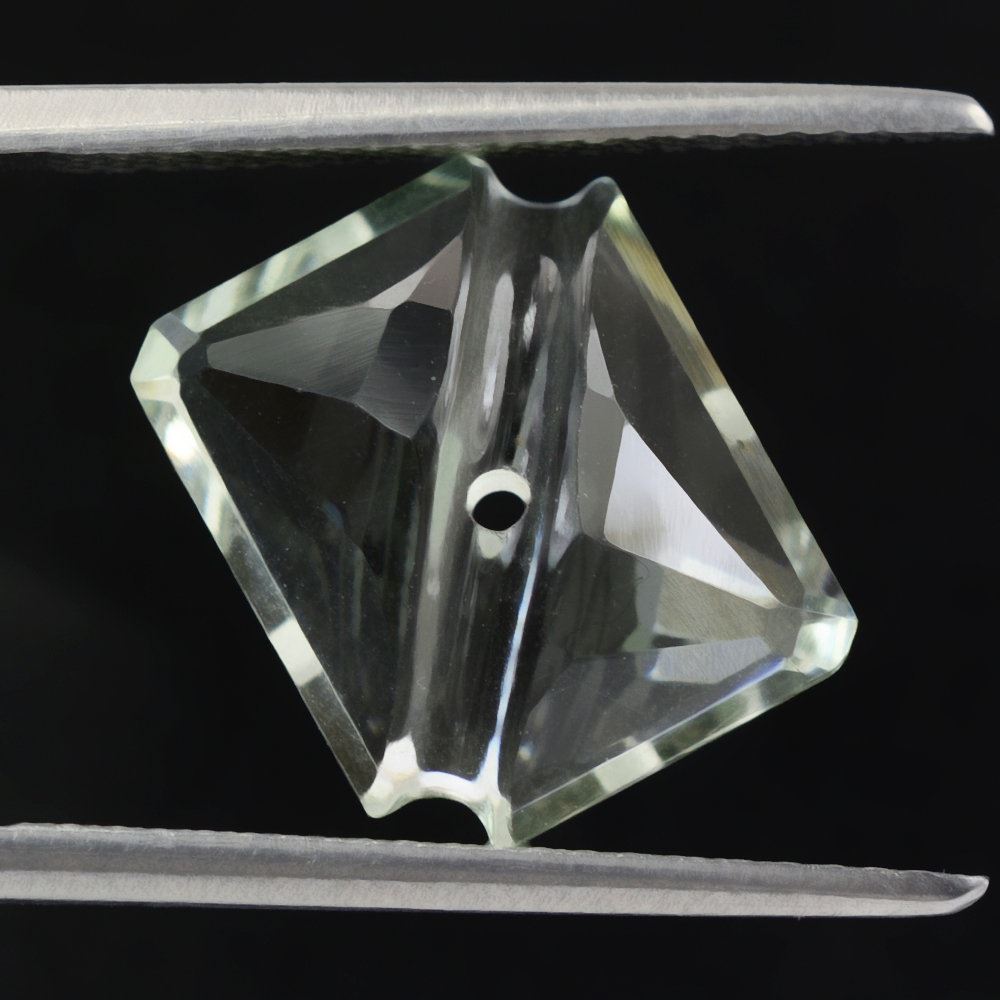 GREEN AMETHYST OCTAGON CABS WITH CARVED BELT (FRONT/BACK) 12X10MM 4.05 Cts.