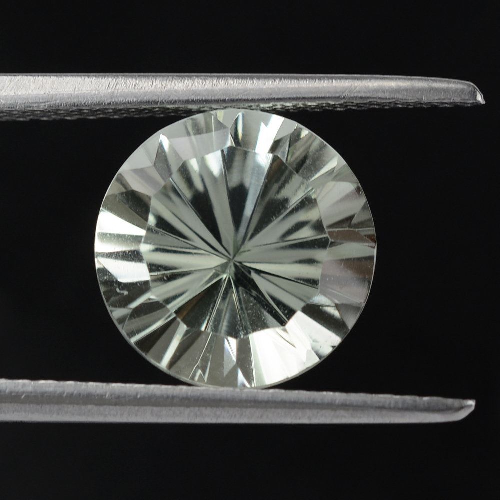 GREEN AMETHYST CONCAVE STRAIGHT FACETED ROUND 10MM 3.33 Cts.