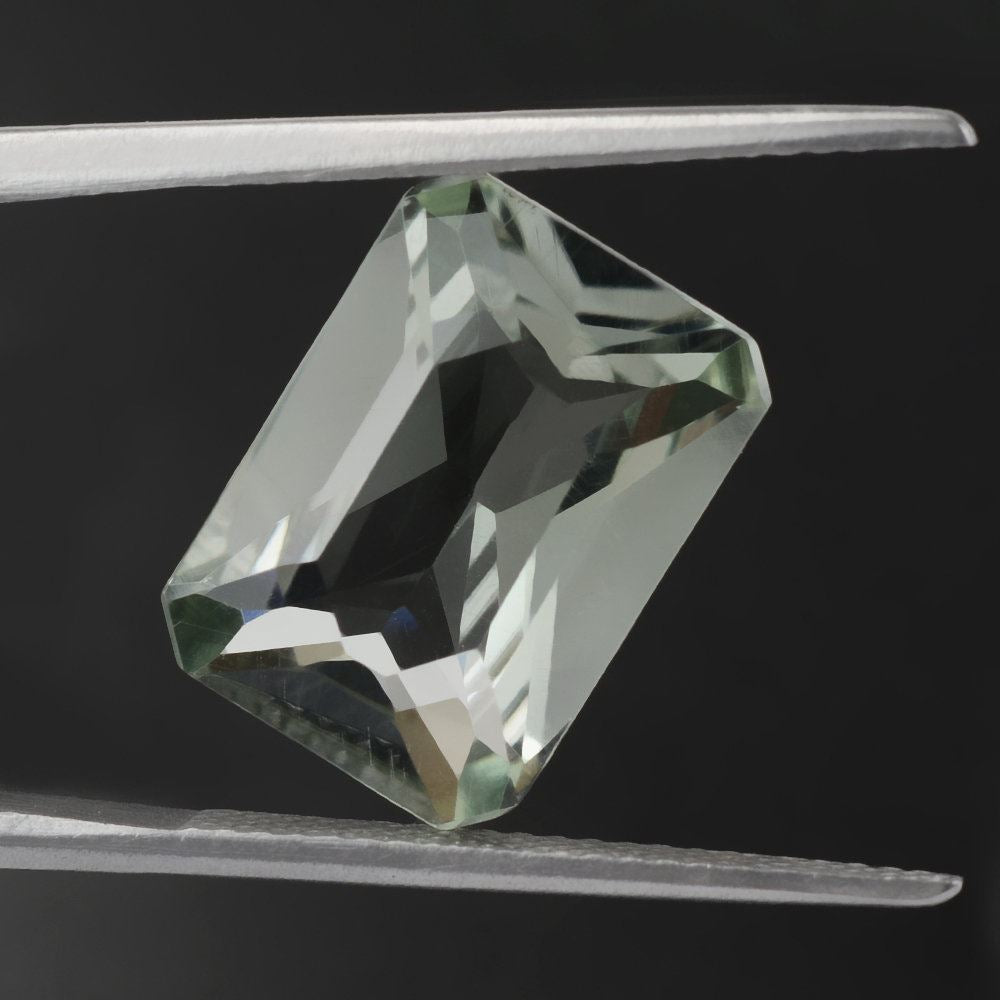 GREEN AMETHYST OCTAGON RADIANT CUT WITH OCTAGON TABLE (DES#1) (C-1/CLEAN) 14X10MM 6.36 Cts.