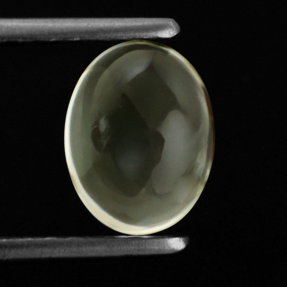 GREEN AMETHYST OVAL CAB 9X7MM 2.09 Cts.