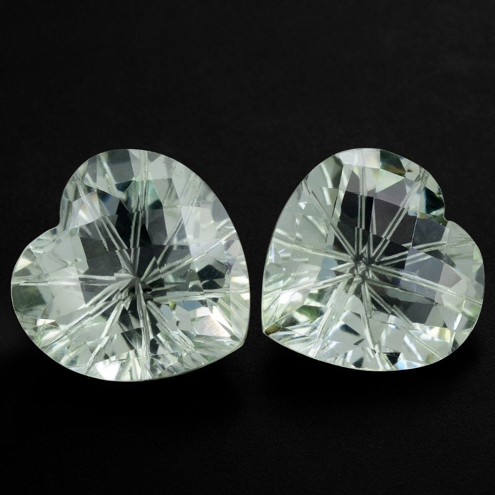 GREEN AMETHYST CHECKER ON TOP BACK LAZER CUT HEART 15MM 9.60 Cts.