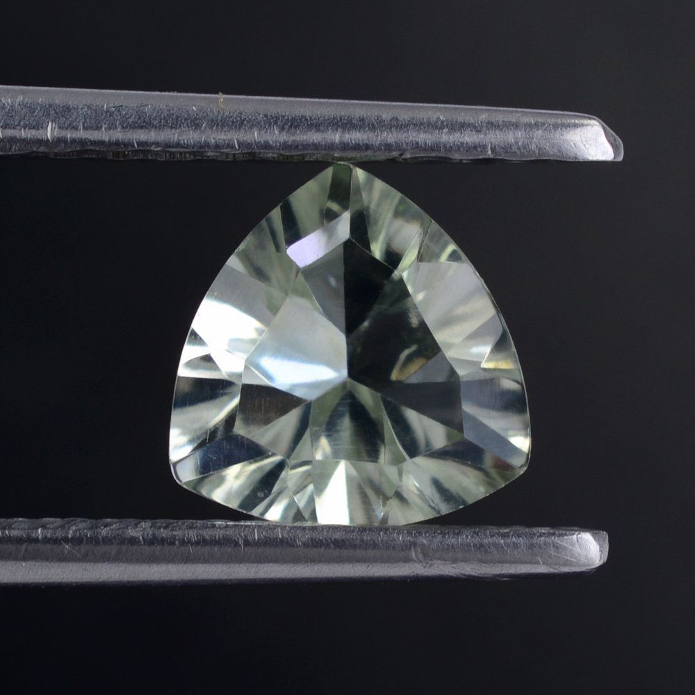 GREEN AMETHYST CONCAVE CUT TRILLION 7MM 1.05 Cts.
