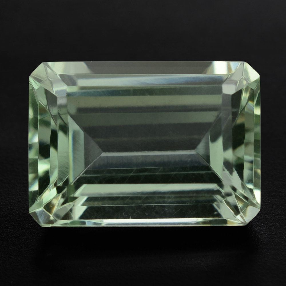 GREEN AMETHYST CUT OCTAGON 14X10MM 7.00 Cts.
