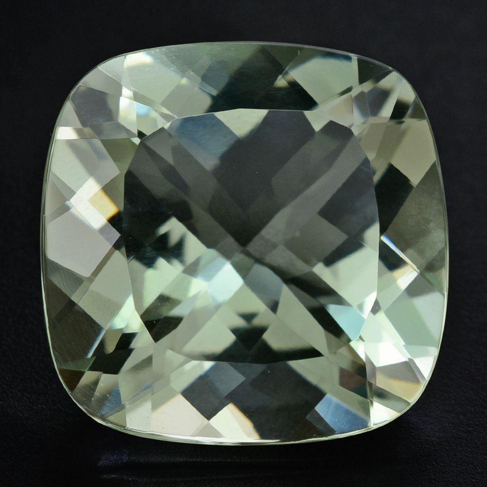 GREEN AMETHYST CUT CUSHION 15MM 10.70 Cts.