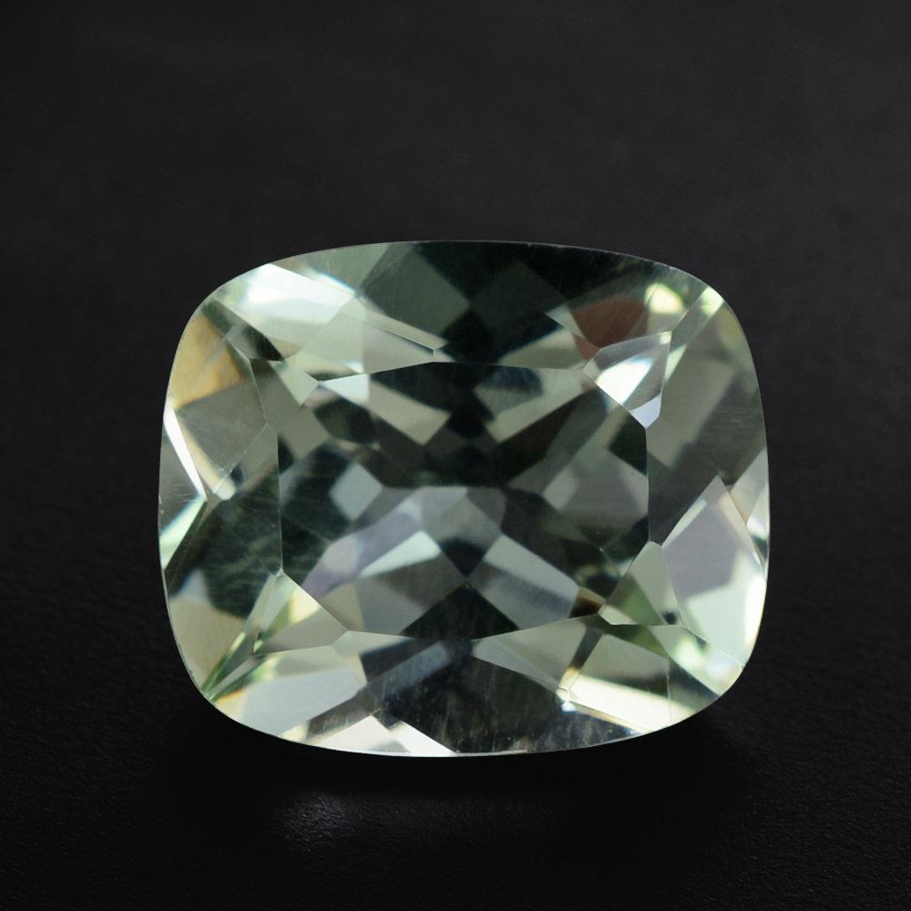 GREEN AMETHYST CUT CUSHION 12X10MM 4.90 Cts.