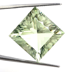 GREEN AMETHYST CONCAVE CUT SQUARE 20MM 30.53 Cts.