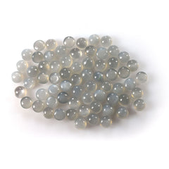 GREY MOONSTONE CURVED ROUND CAB (SILVER GREY LIGHT)(OPAQUE) 5.50X5.50 MM 0.78 Cts.