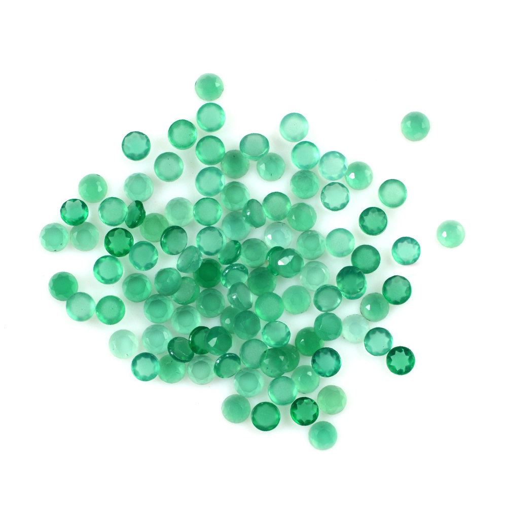 GREEN ONYX TABLE CUT ROUND CAB 2MM 0.03 Cts.