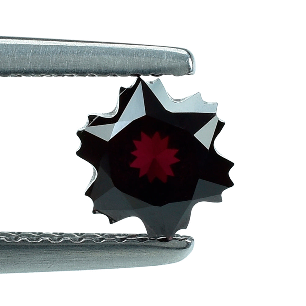 RED GARNET (OPEN) CUT SNOWFLAKE SHAPE 6MM (TH.-4.50MM) 1.40 Cts.