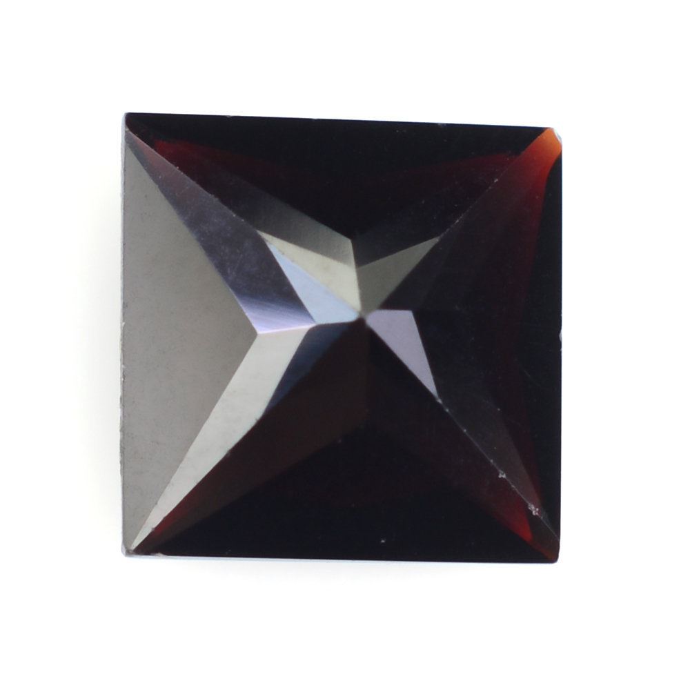 DARK RED GARNET PRINCESS CUT SQUARE 8MM 2.88 Cts.