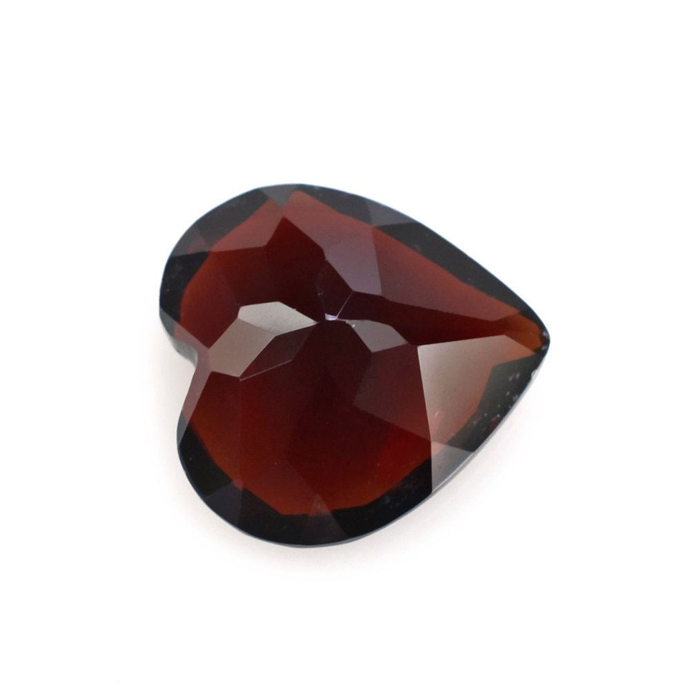 DARK RED GARNET CUT HEART (DARK/CLEAN) 9MM 2.64 Cts.